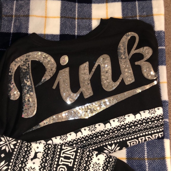 Clothes - Picture 12 of 16